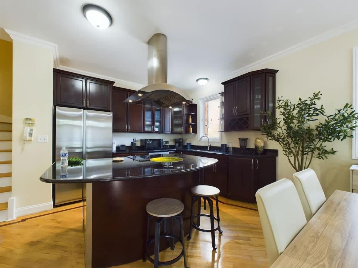 Luxe 4Br With Hot Tub & Game Room Чикаго Екстер'єр фото